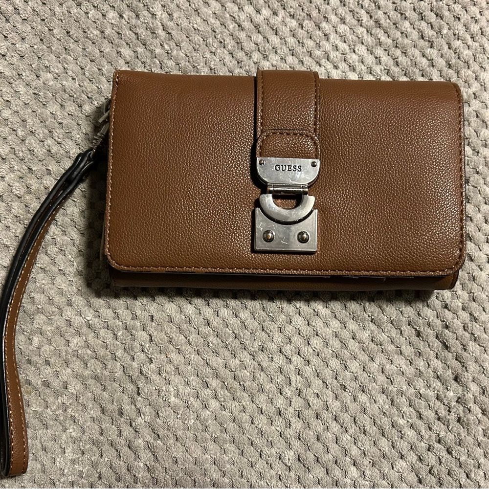 GUESS  Women's Rubic Phone Wristlet wallet camel brown faux pebbled leather